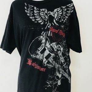 Hard Rock Cafe XL Baltimore Black T Shirt Peace Dove Guitar Music Festival Gig